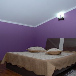 Üç Kişilik Oda